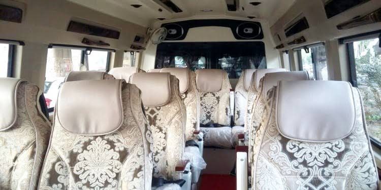 Tempo Traveller 16,17,18 Seater